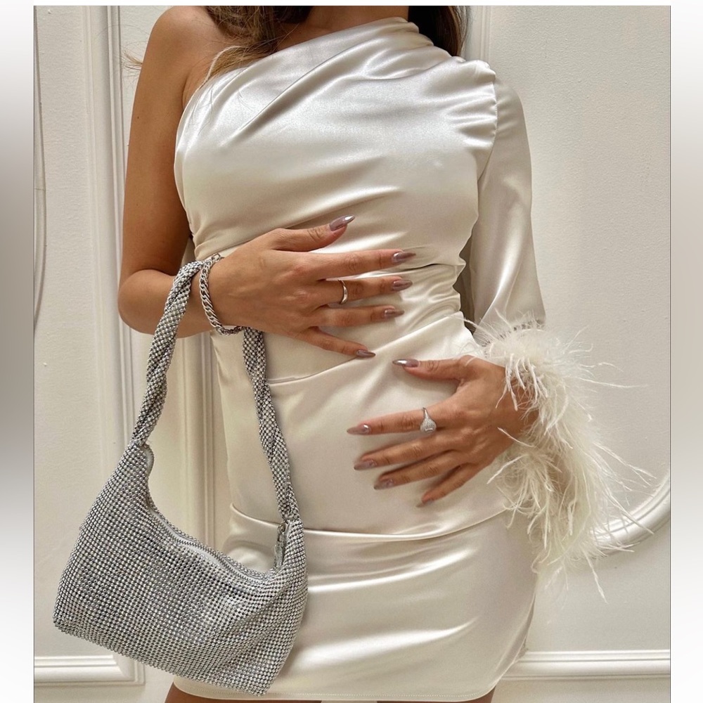 One Shoulder feather Dress